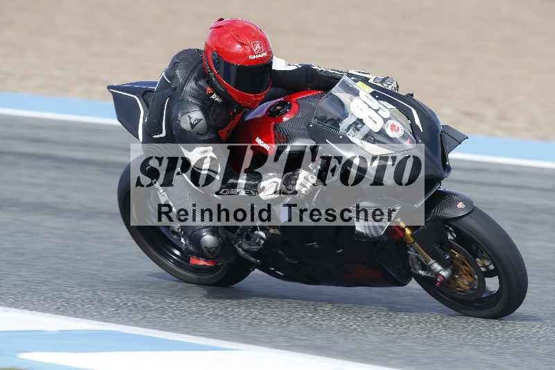 /Archiv-2025/01 24.-27.01.2025 Moto Center Thun Jerez/rot-red/89